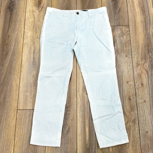 NWOT GAP Blue White Striped Cropped Pants Sz 8 - Picture 2 of 16